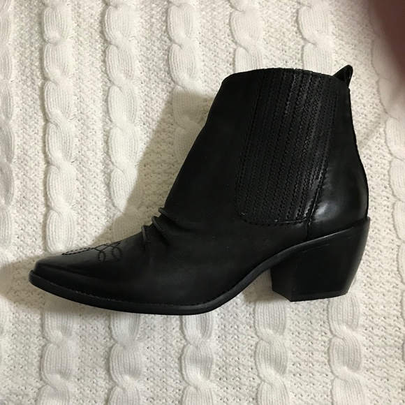 EUC Aldo Bingelli Western Cowboy Ankle Boots - size  37 - Picture 4 of 7